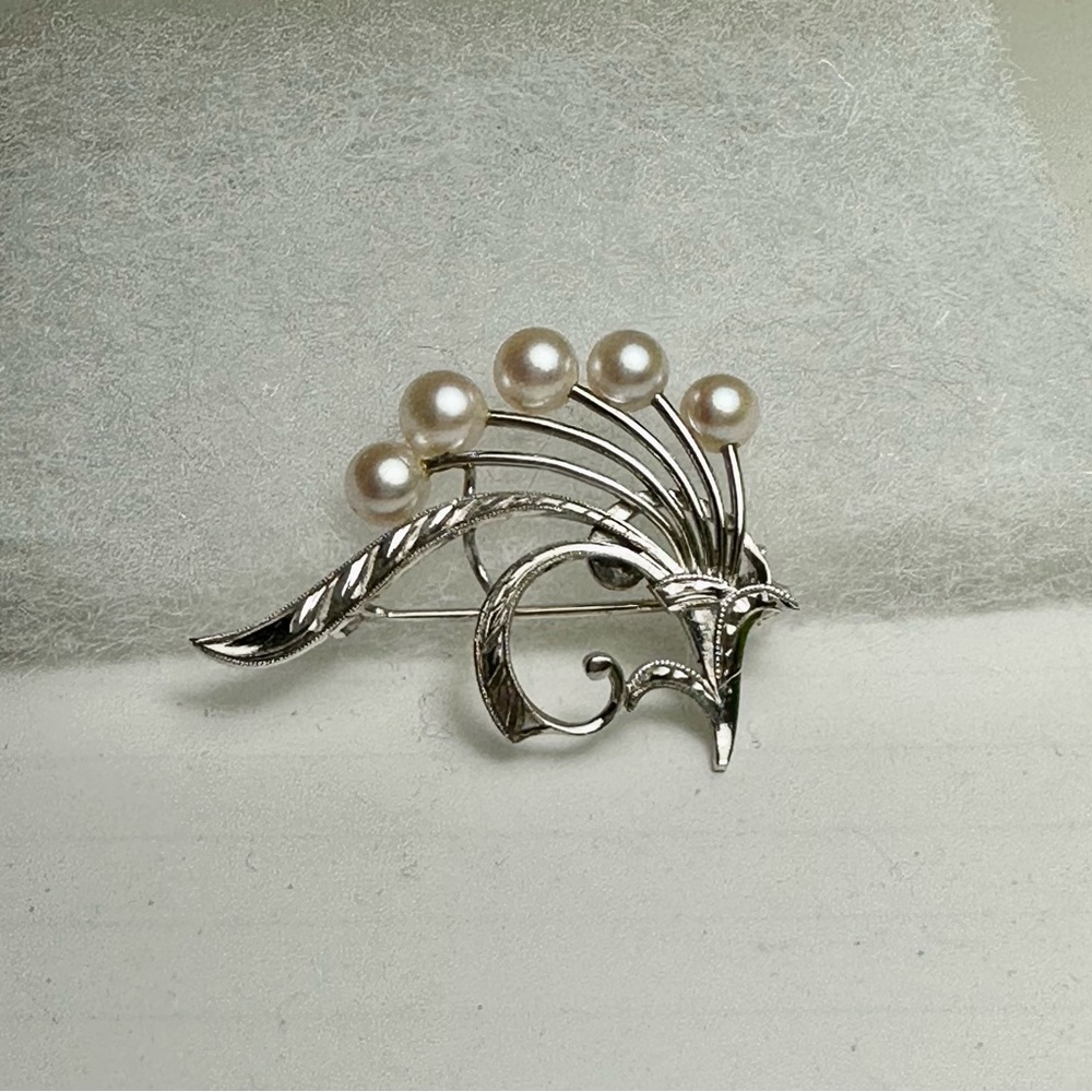 Mikimoto silver brooch